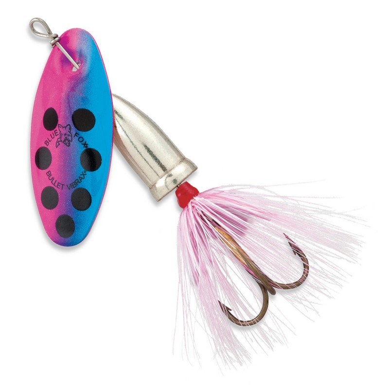 🎣 Blue Fox Vibrax Bullet Fly Rainbow Trout – rotační třpytka s peřím a silnými vibracemi. Blue Fox Vibrax Bullet Fly kombinuje osvědčenou konstrukci modelu Bullet s atraktivním peřím na háčku, které zvyšuje účinnost i při pomalejším vedení.