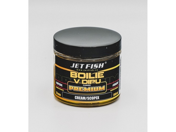 Jet Fish Boilie v dipu Premium clasicc Cream/Scopex