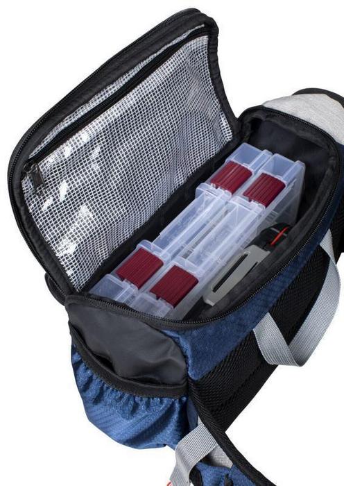 Rapala CountDown Hippack organizér na bok 3D síťovaný nastavitelný popruh kolem boků s pouzdrem na kleště 3D síťovaná zadní strana Očka k uchycení nástrojů na přední straně Oka na uchycení prutu či podběráku, odnímatelná Odolné YKK zipy Snadno přístupný hlavní oddíl s vnitřními kapsami Postranní kapsy Lze do nej uložit dvě krabičky velikosti 3500 (nejsou součástí) Fotografie je ilustrační, vyobrazené vybavení není součástí organizéru.