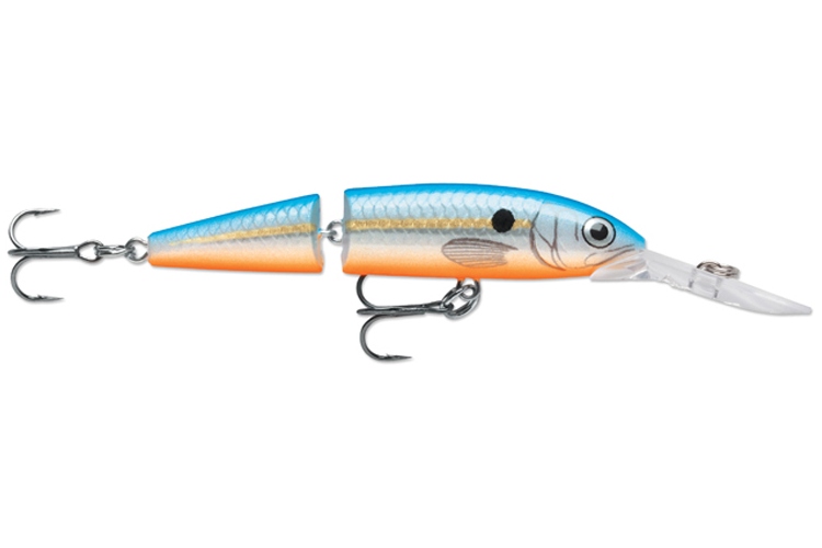 Rapala Jointed Deep Husky Jerk je dvoudílný zvukový wobler s výrazným chodem. Plastové tělo, neutrální schopnost plavání, efektní barvy. Tato nástraha je mimořádně účinná při pomalém vedení za chladnějšího počasí, díky přesnému vyvážení dokáže ustrnout při zastavení navíjení.