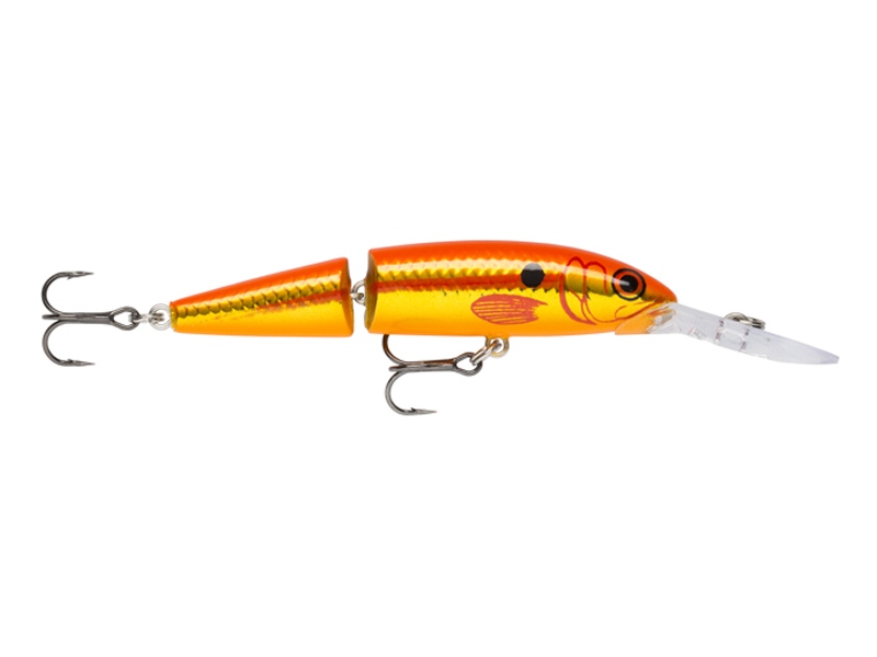 Rapala Jointed Deep Husky Jerk 12 OSD je dvoudílný zvukový wobler s výrazným chodem. Plastové tělo, neutrální schopnost plavání, efektní barvy. Tato nástraha je mimořádně účinná při pomalém vedení za chladnějšího počasí, díky přesnému vyvážení dokáže ustrnout při zastavení navíjení.