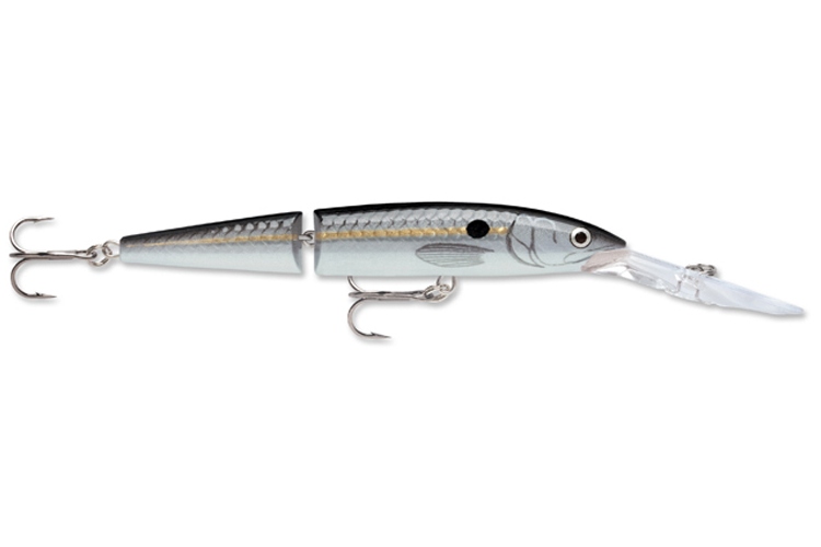 Rapala Jointed Deep Husky Jerk 12 SSD je dvoudílný zvukový wobler s výrazným chodem. Plastové tělo, neutrální schopnost plavání, efektní barvy. Tato nástraha je mimořádně účinná při pomalém vedení za chladnějšího počasí, díky přesnému vyvážení dokáže ustrnout při zastavení navíjení.