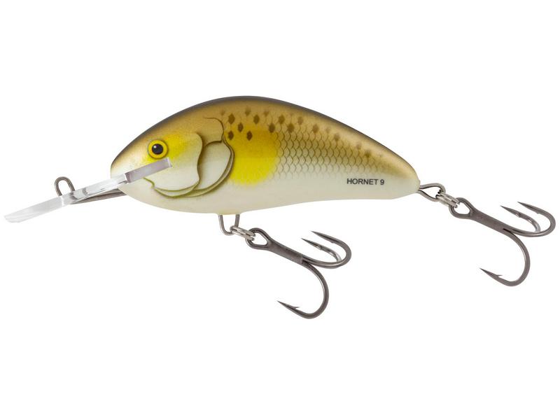 🎯 Salmo Hornet 09 F Smelt Ayu – plovoucí wobler pro lov velkých dravců. Tento největší model z legendární řady Hornet je stvořený pro lov trofejních dravců – štik, candátů a sumců.