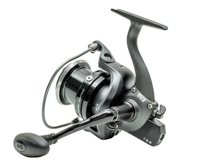 Tica Feeder Mentor 4000 stylový elegantní design,dokonalé tvary a technické parametry ho předurčují na lov s feederem a lov s kratšími kaprovými pruty,případně na klasický lov na těžko na menší vzdálenosti.