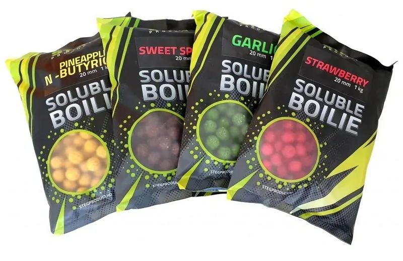 Stég Soluble boilie Chilli/Broskev 1 kg 20 mm