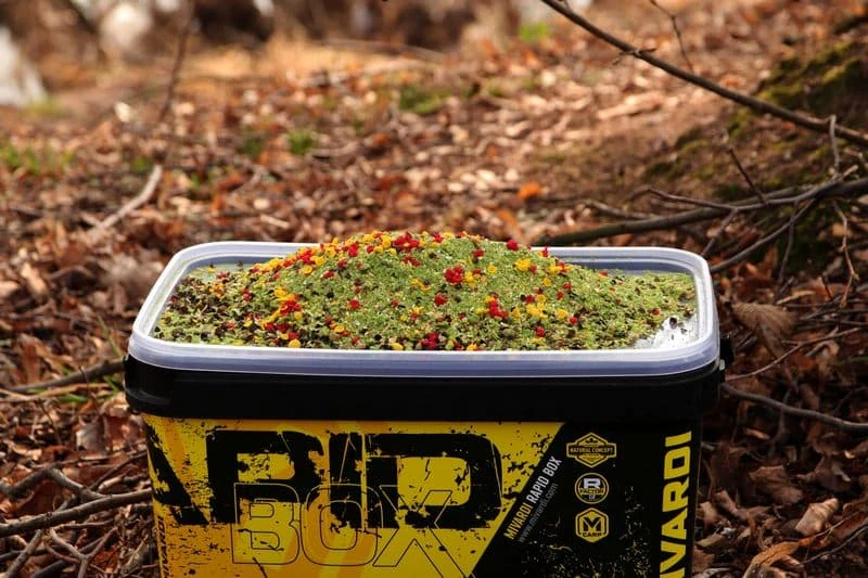 Mivardi Krmítková směs V1 Extreme Carp Amur - 2850 g